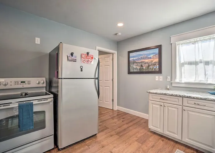 Charming ~ 1 Mi To Downtown! Cheyenne