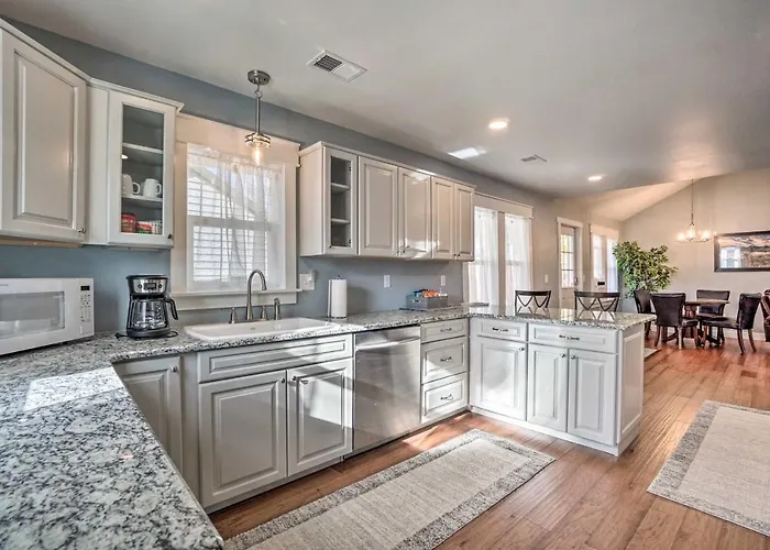 Charming ~ 1 Mi To Downtown! * Cheyenne